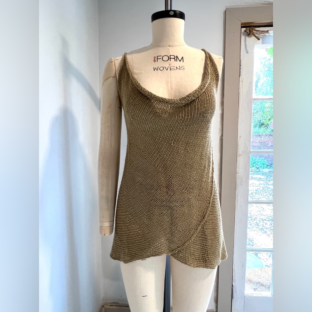 Donna Karan - Knitted Sleeveless Cowl Neck Tank